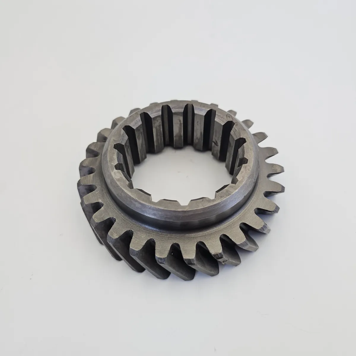Dana 20 Input Gear, L26-S15T x 15 Spline, 17.5° Helix